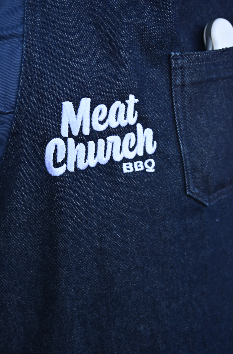 hedley-and-bennett-meat-church-apron-navy-x2 Screenshot_2024-07-03_at_2.52.19_PM.png